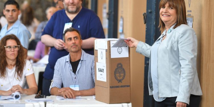 Bullrich “Importa el camino y los objetivos, los valores están dormidos aún, no queremos populismo”