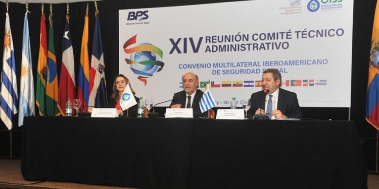 Se realiza encuentro que promueve el intercambio de la historia laboral de migrantes