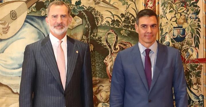 Sánchez juró ante el rey Felipe VI el cargo de presidente del Gobierno español