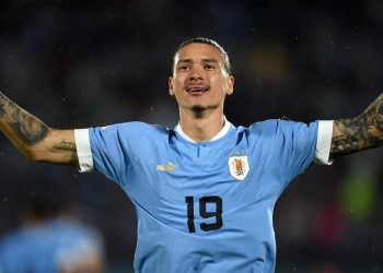 Uruguay goleó a Bolivia en el último partido del año