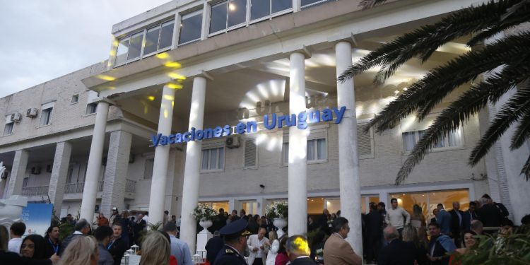 Mintur lanzó la temporada en La Paloma con importantes anuncios