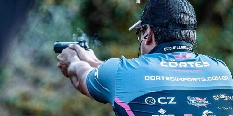 Campeonato de tiro práctico: un espectáculo de precisión y adrenalina