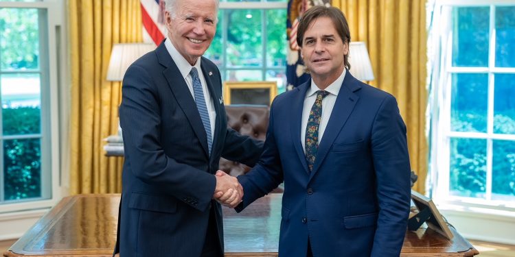 Lacalle Pou viajará a Estados Unidos para reunirse con Biden