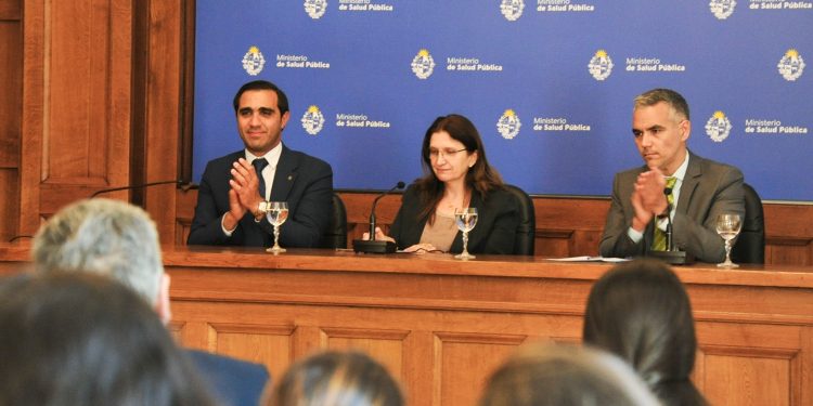 Salud Pública y Unicef promueven iniciativa que informa sobre embarazo y nacimiento