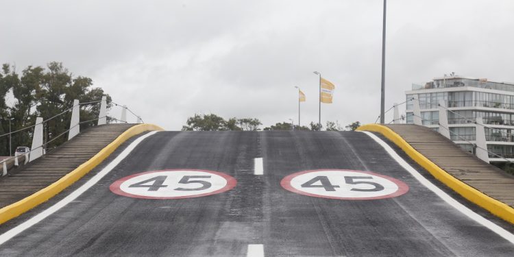 Puente de La Barra: tránsito intenso y fluido luego de habilitada la circulación