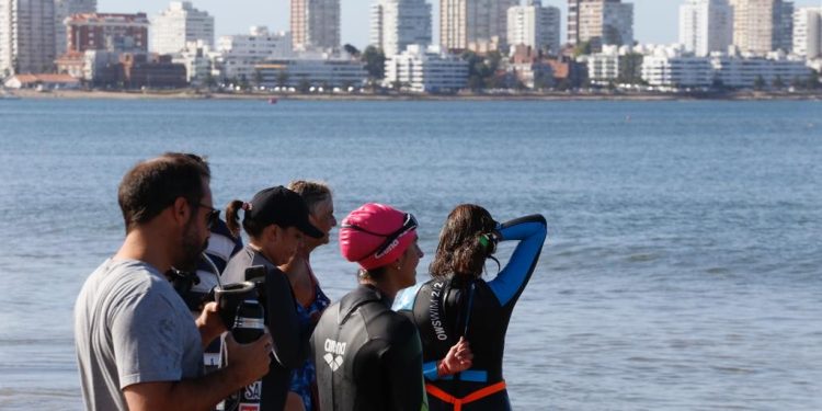 Abrieron las inscripciones la Travesía a Nado Isla Gorriti 2024
