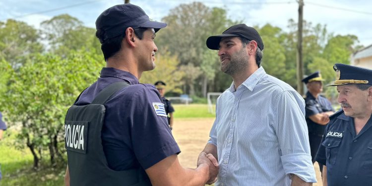 Martinelli participó en un homenaje a policías de Maldonado