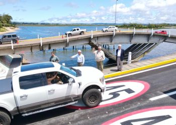 Casi 190 mil vehículos pasaron por el Puente de la Barra entre el 29 y el 1