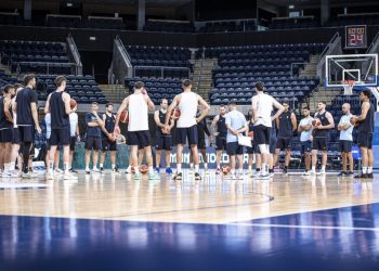 Uruguay enfrenta a Panamá por la AmeriCup