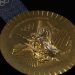 Medallas de París 2024 contendrán un trozo de la Torre Eiffel