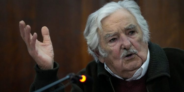 El cierre de Pluna era la única opción, dijo Mujica