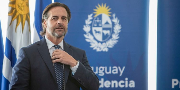 Lacalle Pou realiza el primer Consejo de Ministros del año