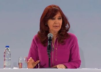 Cristina Fernández criticó el gobierno de Milei y advirtió sobre la idea de dolarización