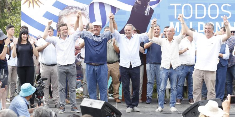 En acto lanzamiento de precandidaturas García abogó por valorar la unidad