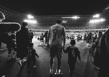 Luis Suárez anunció su retiro