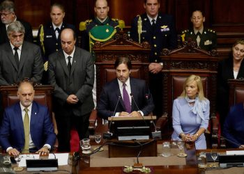 Lacalle reconoció a la intendencia de Maldonado su empuje para realojar el Kennedy