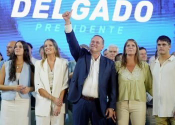 El nacionalista Álvaro Delgado lanzó su campaña