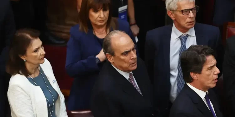 «Nos arreglamos sin ustedes», la reacción del oficialismo argentino ante el traspié del DNU en el Senado