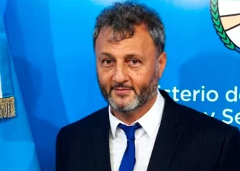 Milei echó al secretario de Trabajo, Omar Yasin, por los aumentos de sueldo en el Ejecutivo