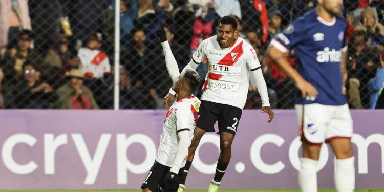 Always Ready venció a Nacional pero el negocio fue tricolor