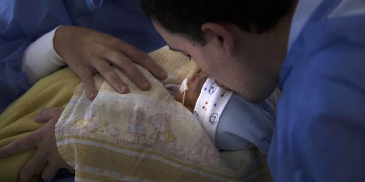 Mortalidad infantil a nivel mundial alcanza mínimo histórico en 2022: ONU
