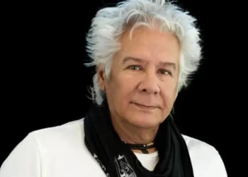 Internaron a Víctor Heredia