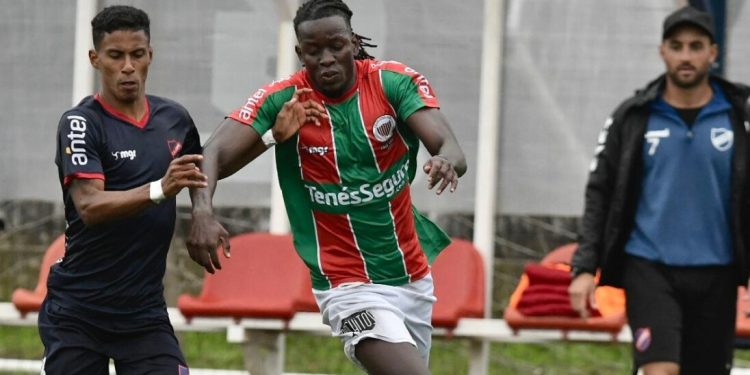 Colón logró su primera victoria, fue ante Atenas