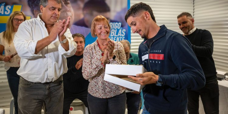 Unión y Cambio homenajeó a Juan Caorsi en su primer plenario del año