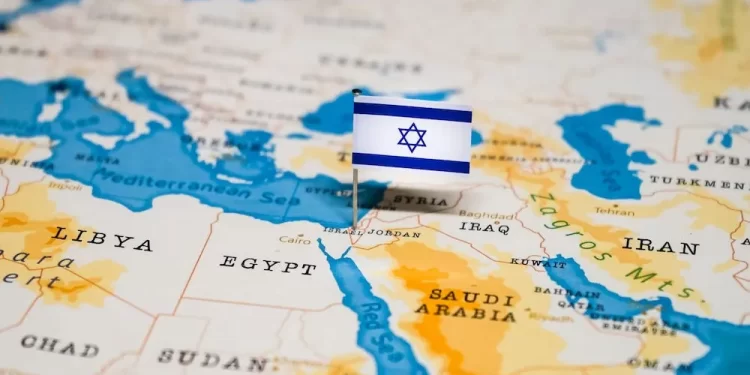 Israel analiza opciones de respuesta a ataque de Irán, reportan medios