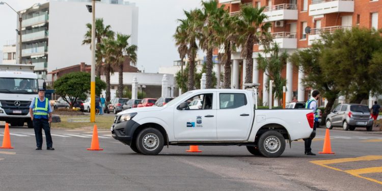 Formalizaron por lesiones graves a conductor que atropelló a dos peatones en Piriápolis