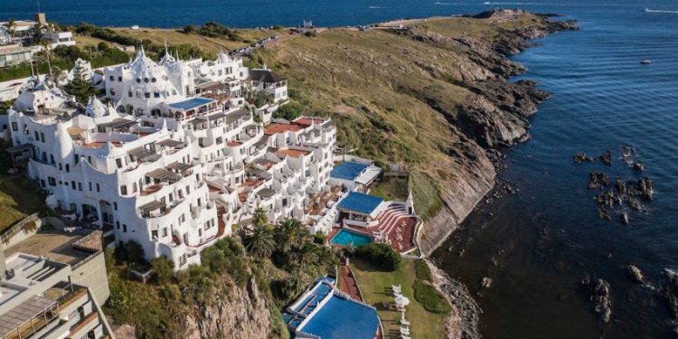 Opositores al proyecto en Punta Ballena: “Hubo malos manejos desde la herencia de Lussich hacia acá”