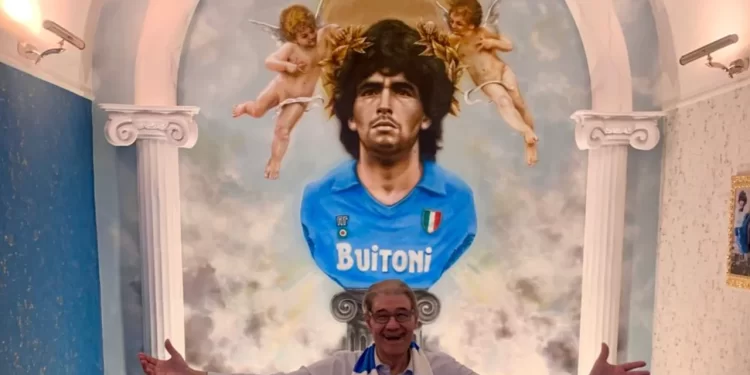 Víctor Hugo Morales fue homenajeado en Nápoles, tierra de Maradona