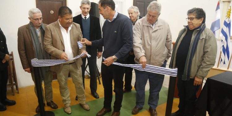Apostando a la descentralización Antía y Presidente del Correo dejaron inaugurado el Centro de cercanía de Garzón y José Ignacio