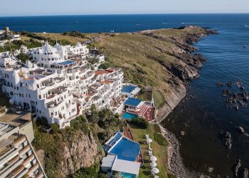 Lacalle Pou recibe hoy a vecinos y organizaciones sociales que defienden Punta Ballena