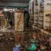 Los comerciantes de Porto Alegre llevan días limpiando sus tiendas