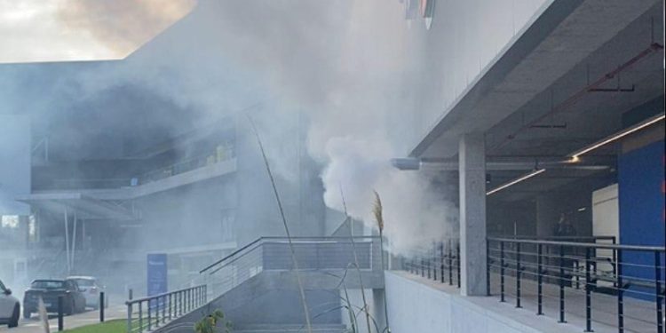 Falsa alarma: Intenso humo blanco en Atlántico Shopping