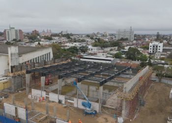 Con una inversión de 4 millones de dólares avanza la construcción de la nueva piscina del Campus