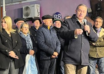 Acompañado por cientos de militantes, Álvaro Delgado cerró su gira por el interior del país en Maldonado