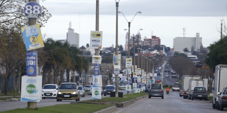 IDM comenzará a limpiar de cartelería al día siguiente de la elección
