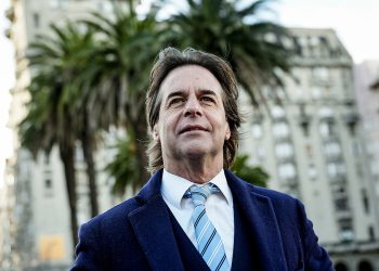 Lacalle Pou pide a gabinete acelerar obras en el final del mandato