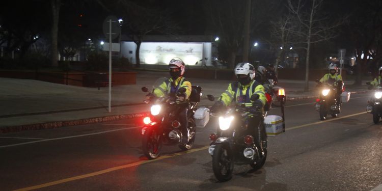 Tránsito inspeccionó 557 vehículos y retuvo 27 motos y un auto durante el fin de semana