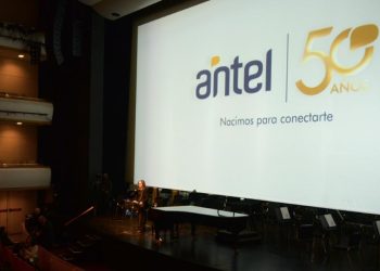 Antel superó el millón de servicios de datos de acceso a internet y superó la misma cifra en telefonía fija