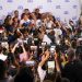 Con las mesas cerradas Venezuela contiene la respiración a la espera de resultados en tensa jornada