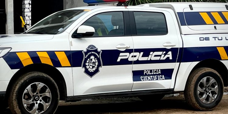 Motociclista chocó con un camión y fue internada de urgencia