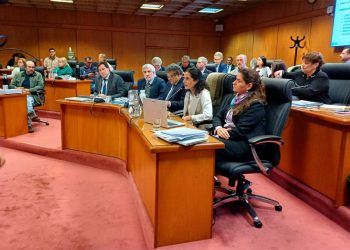 Equipo económico presentó Rendición de Cuentas ante el Parlamento