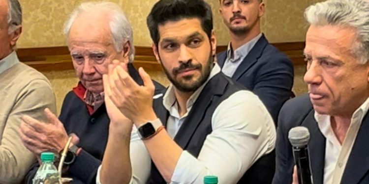 Andrés Ojeda pidió que voten la Lista 25: “Es la única que me lleva al Senado”