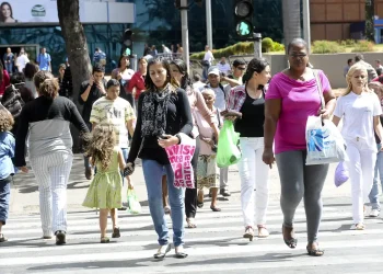 Población brasileña empezará a disminuir en 2042