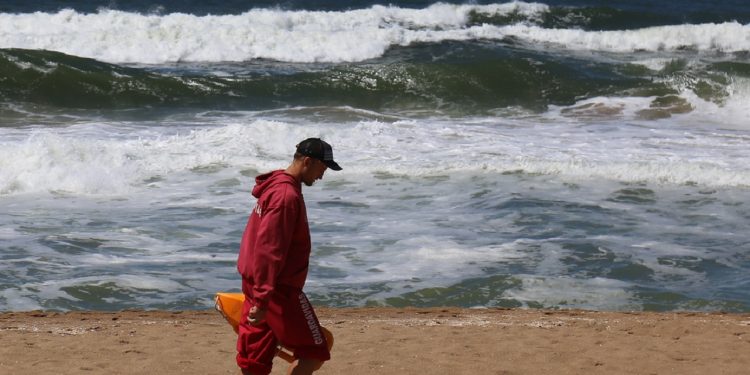 Se abre convocatoria a guardavidas que se desempeñaron en la temporada 2023-2024