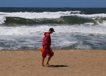 Temporada de Verano: más de 300 guardavidas se desplegarán por toda la costa de Maldonado