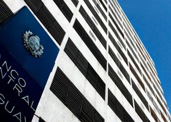 Analistas mantienen estimación de crecimiento económico de 3% en 2024